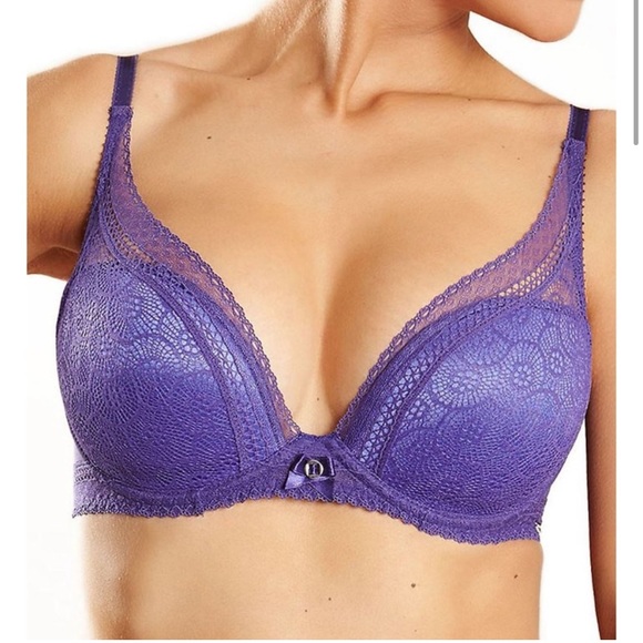 Chantelle Festivité Lace Plunge Bra, 32DDD - Picture 1 of 6